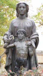 Monumento a la Madre.Escultura de Estudio Edmundo Prati